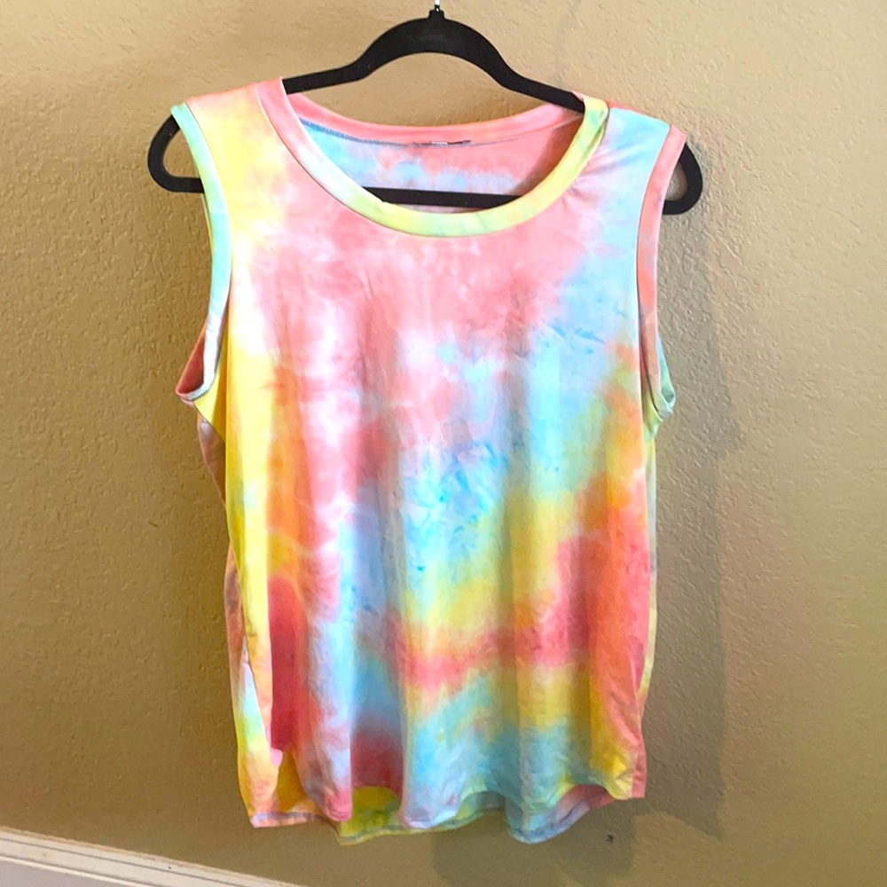 Tank top with back cut-out detail
